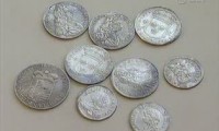 Горшок с серебряными монетами